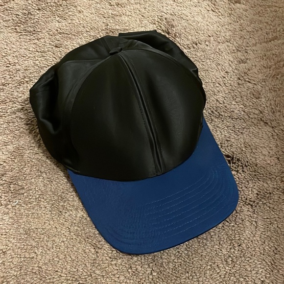 🧢 Blue/Black baseball cap 🧢 - Picture 1 of 3